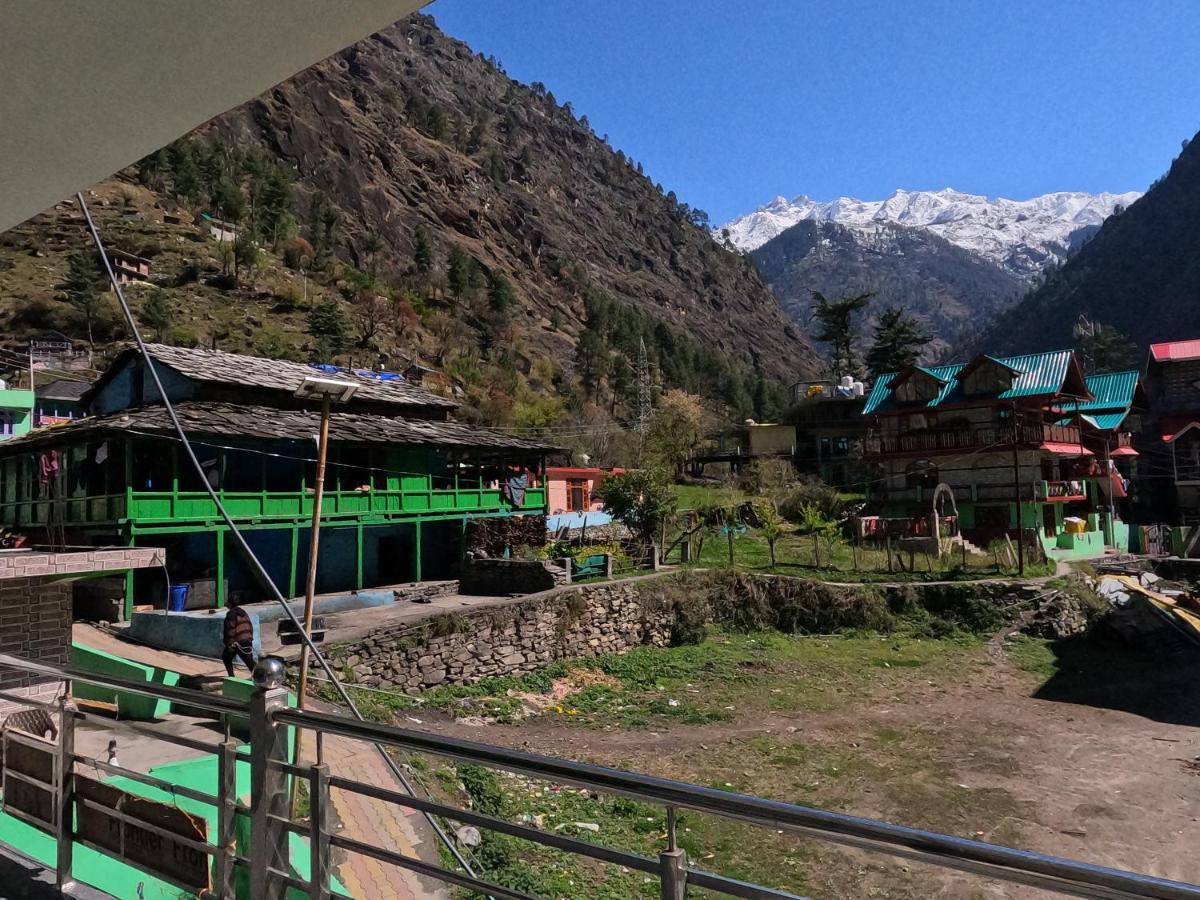 Triumph Bed And Breakfast And Cafe Kasol Exterior foto