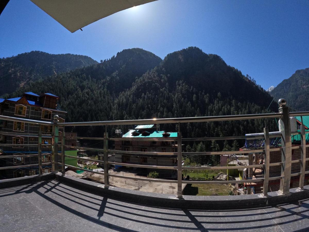 Triumph Bed And Breakfast And Cafe Kasol Exterior foto